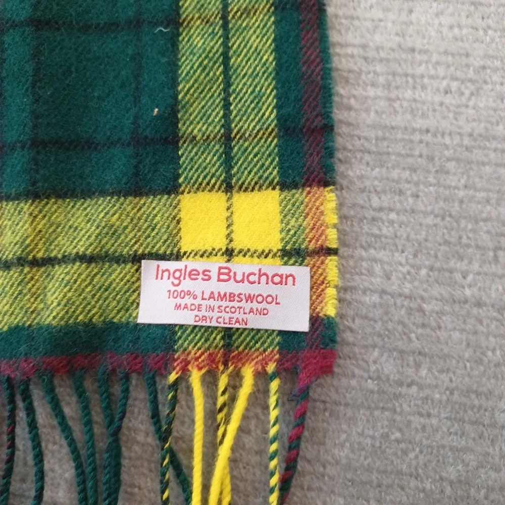 Ingles Buchan Wool Scarf‎ Green Blue Tartan Plaid Fringe Made in Scotland 68